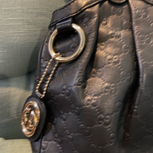 Gucci Black Leather Sukey Handbag - Picture 11 of 16
